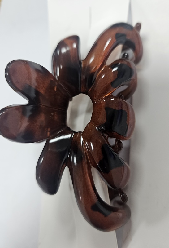BROCHE PELO MARRON